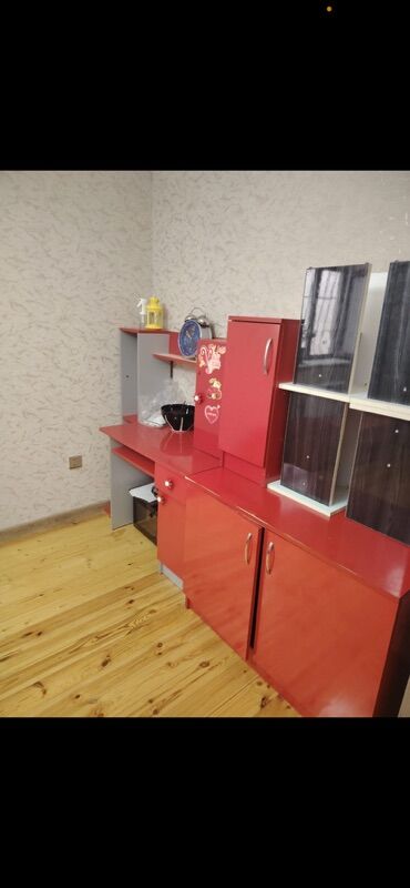 Həyət evləri və villaların satışı: Satılır: həyət evi - Tiplər: 1 mərtəbəli fərdi yaşayış evi, kürsülü — 6