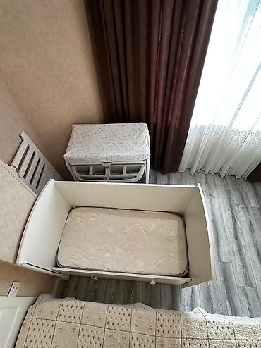 beşik: Uşaq beşiyi və uşaq baxım masası (dəst) - Rəng: ağ - Material — 4