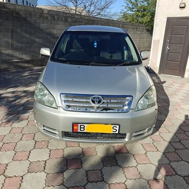 тайота hiace: Toyota Ipsum: 2002 г., 2.4 л, Автомат, Газ, Минивэн
