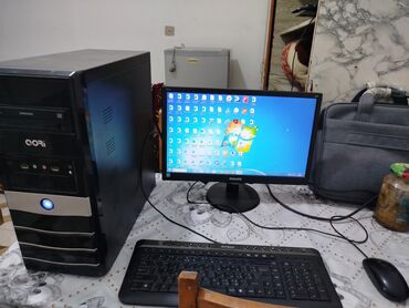 Kompüter ehtiyyat hissələri: Bu masaüstü kompüter Intel Pentium G2030 prosessoru və NVIDIA GeForce