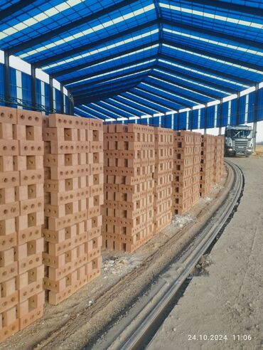 Строительный кирпич: Пустотелый, дырчатый, Жженый кирпич, Полублок, 250×120×90 — 6