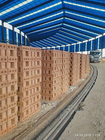 Строительный кирпич: Пустотелый, дырчатый, Жженый кирпич, Полублок, 250×120×88 — 6