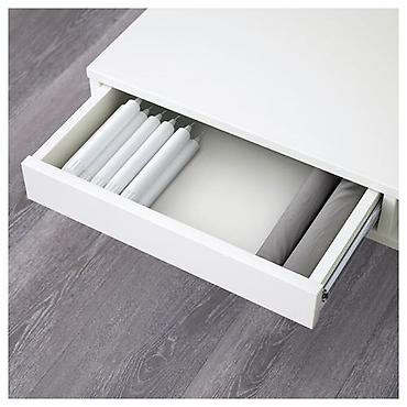 divan sifarisi: Kvadrat masa, Açılmayan, Təkərsiz, Parlaq laminat, Zəmanətsiz — 3