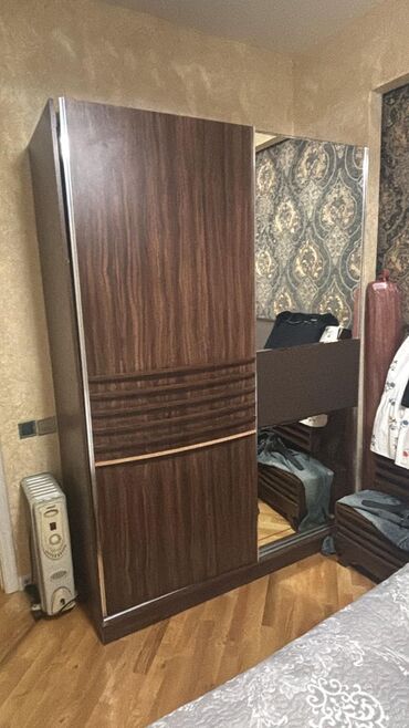 Yataq otağı dəstləri: İkinəfərlik çarpayı, İşlənmiş