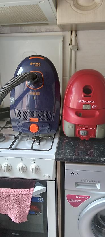 vitek none: Пылесосы Vitek и Electrolux (мешковые) 1) Vitek VT-… - Мощность — 1