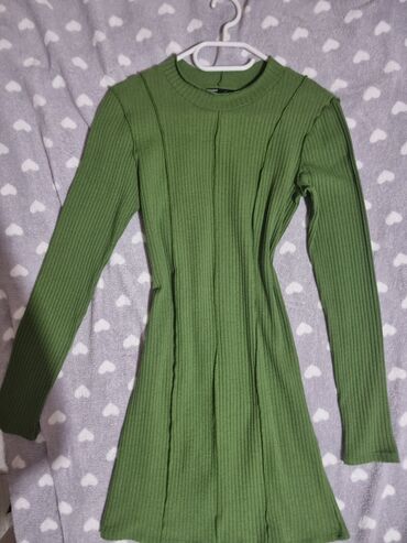 medicinska krema za ruke: Pull and Bear XL (EU 42), color - Green, Long sleeves