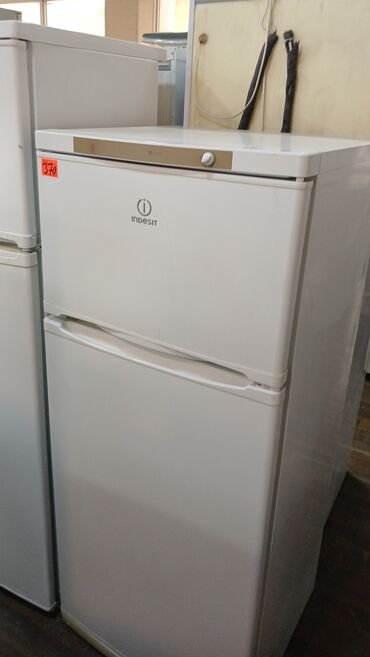 Soyuducular: Indesit iki qapılı soyuducu - Marka/model: Indesit - Üst kamera