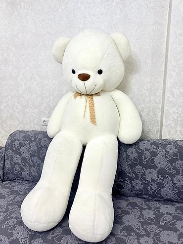 плюшевые мишки оптом: Продаю двух белых плюшевых мишек 🧸 ✅ Большой мишка — 180 см. ✅ — 2