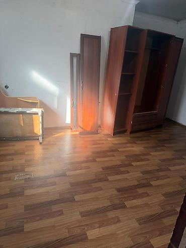 квартиры купит: 40 м², С отдельным санузлом, В частном доме — 1
