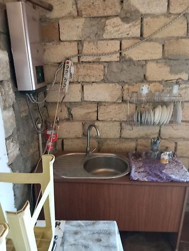 аренда квартир: Kirayə üçün həyət evi – 1 otaqlı, mətbəx və sanitar qovşağı olan ayrı — 1