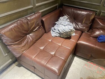 Продаю диван почти новый! Кожа! Заказывали из Турции! Стоимость: 40000