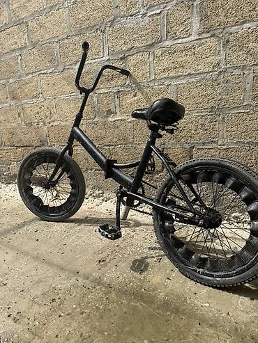 velosiped desna 2: Qara rəngdə city/cruiser tərzli velosiped - Rəng: Tam qara - Çərçivə — 1