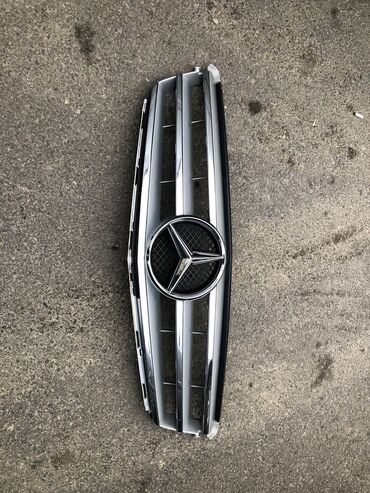 mercedes radiator barmaqlığı: Mercedes-Benz W204, 2011 il, Orijinal, ABŞ, Yeni