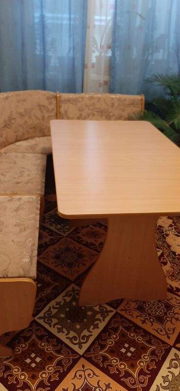 мебель кухни: Комплект стол и стулья Кухонный, Б/у
