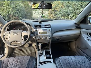 женщин: Toyota Camry: 2010 г., 2.5 л, Автомат, Бензин, Седан — 5