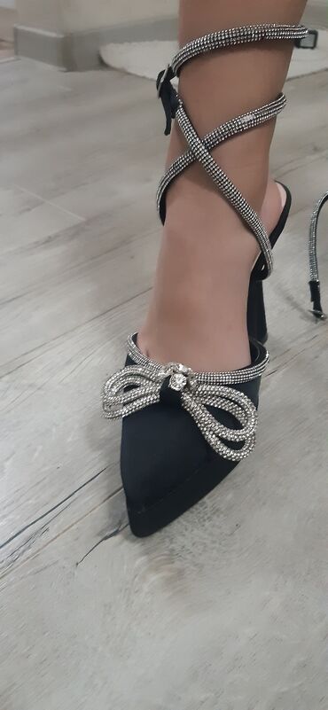 Sandale: Sandale, Bata, 37 na lalafo.rs — 12 Sandale: Sandale, Bata, 37 — 12