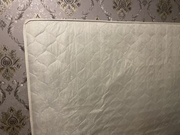 işlənmiş matras: Матрасы