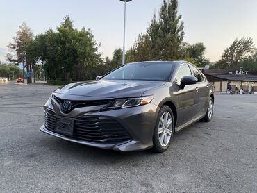 Toyota: Toyota Camry: 2020 г., 2.5 л, Вариатор, Гибрид, Седан