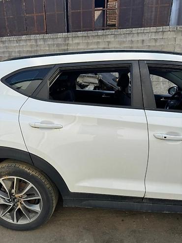 купить tucson: Дверь Задняя правая Hyundai, Б/у, Оригинал — 1