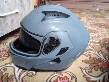 спортивный шлем: Срочно продам