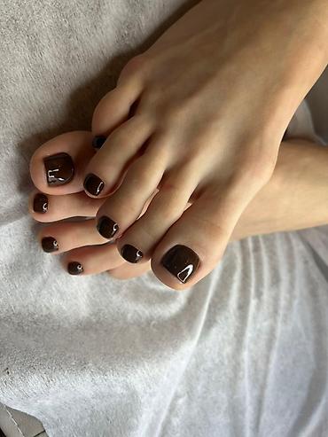 Маникюр, педикюр: Маникюр гигиенический 500 Маникюр с покрытием 900 Педикюр — 5