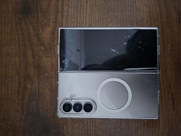 чехлов: Samsung Galaxy Z Fold7 256 ГБ: Основной экран: Dyna AMOLED 2X, 120 — 3