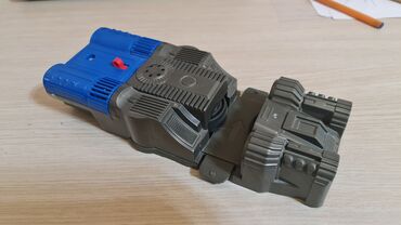 Oyuncaqlar: Hot Wheels mashonkalar satilir, hamisi originaldi. Biri 4 manatdir — 28