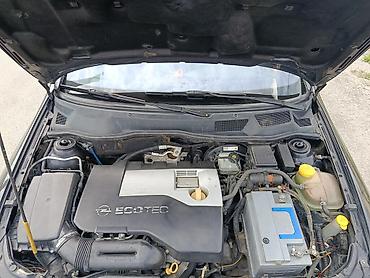 teker corabı: Opel Astra: 2.2 l | 2002 il 200000 km Sedan — 4