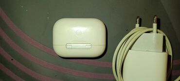 apple nauşnik: Apple airpods pro heç bir problemi yoxdur (temiz originaldir) heç bir