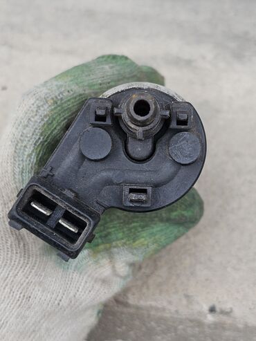 Бензонасосы: Бензонасос Audi 1989 г., Б/у, Оригинал, Германия — 2