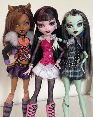 диванчик детский: КУПЛЮ кукол Монстер Хай, Monster High