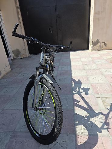 velo 28: Şəhər və off-road üçün 2 ədəd velosiped paketi. 1) Şəxsi şəhər — 4