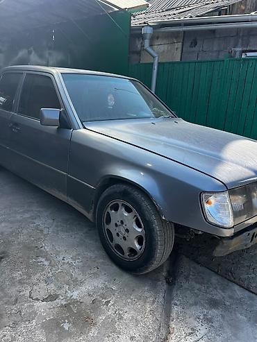 rolls rois: Mercedes-Benz W124: 1990 г., 2.3 л, Механика, Бензин, Седан — 2