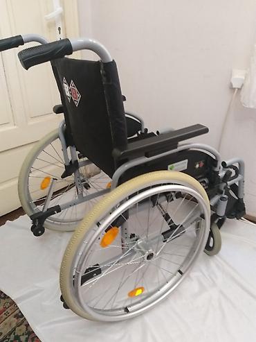 Nemacka aluminijumska invalidska kolica poznate marke BB, u veoma