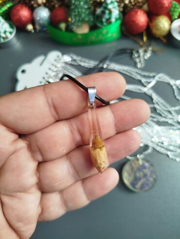 Boyunbağılar: Dəyərli xanımlarımız və qızlarımız üçün bir birindən gözəl boyunbağı — 17