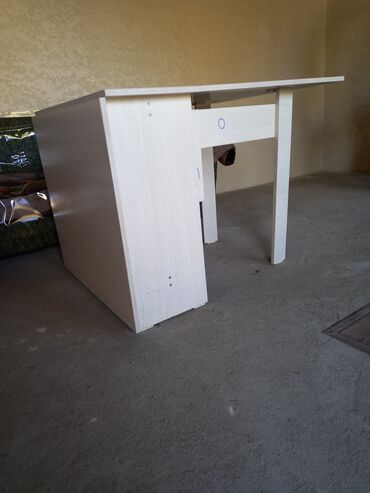 диван раздвижной с ящиком для белья: Кухонный Стол, цвет - Белый