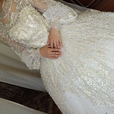пышные платья: Продаю свадебное платье состояние хорошее цена 10тыс прокат 5тыс