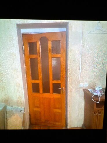 Quru inşaat materialları: 4 eded qapidir, şabalıddır