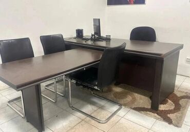 Masa və oturacaq dəstləri: Ofis mebeli 380₼ təcili satılır 3oturacaq 1kresloda daxildi 879k