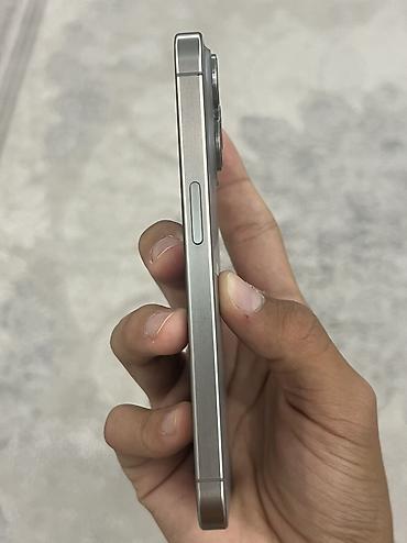 iphone 2 sim: IPhone 15 Pro, Б/у, 256 ГБ, Natural Titanium, Наушники, Защитное стекло, Чехол, 87 % — 3