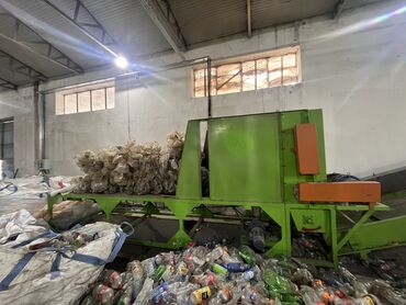 Digər istehsal avadanlığı: PET butulka çeşidləmə və emal xətti Təsvir: - Tam istehsal xətti PET — 1