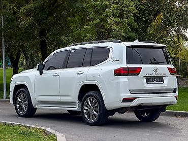 Toyota: Toyota Land Cruiser: 2023 г., 3.5 л, Автомат, Бензин, Внедорожник — 4