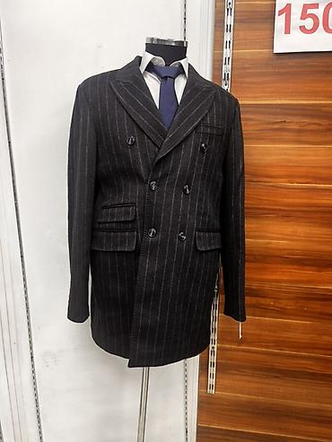 Костюмы: Связи с закрытием магазина продаются мужские манекены все манекены — 3