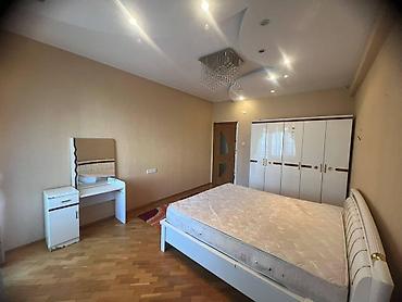 at qiymeti: 3 otaqlı, Yeni tikili, m. 8 Noyabr, 153 kv. m — 7