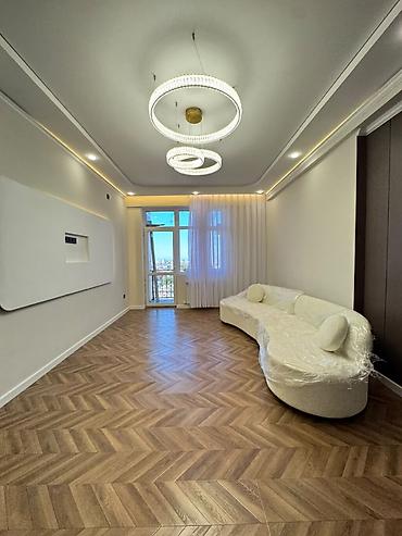 brk group: 2 комнаты, 79 м², Азия Молл Элитка, 9 этаж, Дизайнерский ремонт — 1