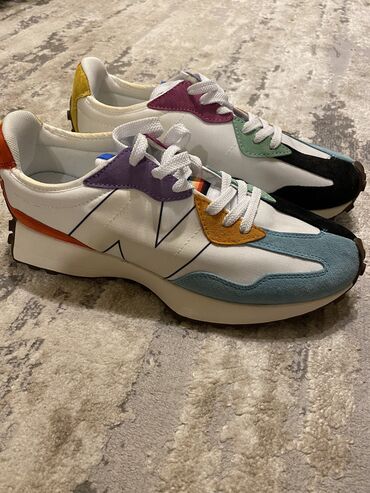 женские кроссовки asics gel lyte: Новые кроссовки