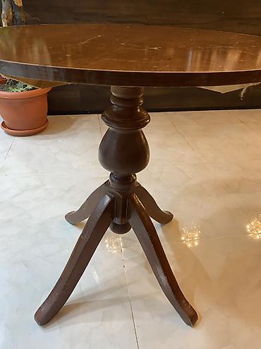 kafe stul: İşlənmiş, Açılmayan, Taxta, Yumru masa — 1