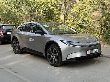 тойота электрокар: Toyota bZ5: 2026 г., Автомат, Электромобиль, Лифтбек — 1