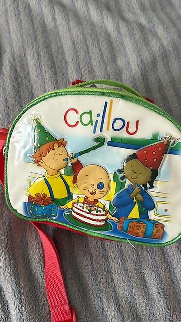 məktəbli çantalar: Caillou temalı uşaqlar üçün qol çantası/penal - Ön hissədə Caillou — 1