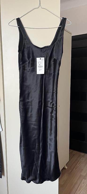 Kəmərlər: ZARA teze etiketli saten don 
S razmer — 2